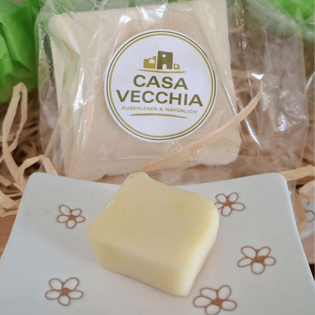 Italienische Seife von Casa Vecchia auf Teller mit Blumenmuster in Weyhe bei Bremen