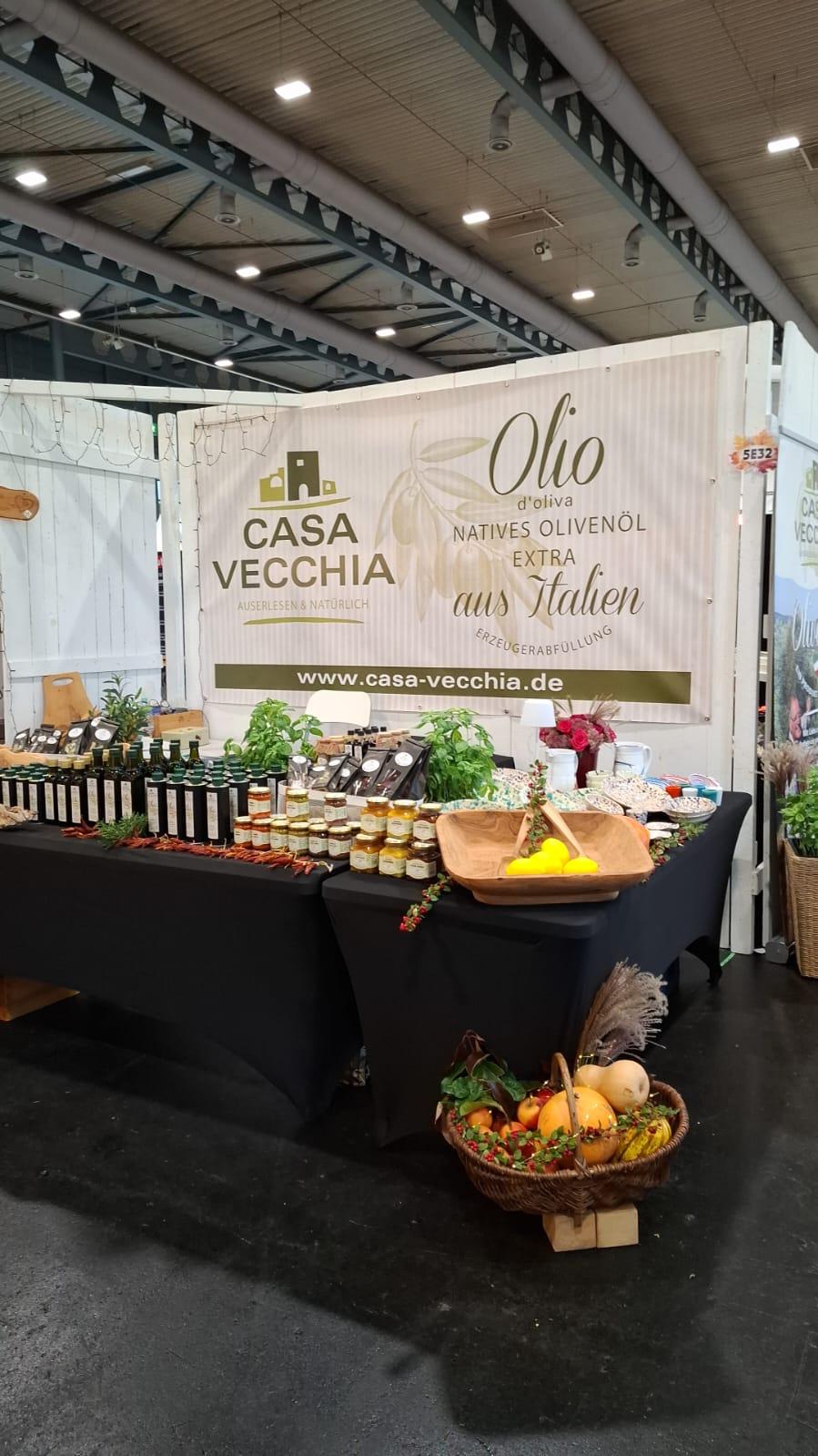 Casa Vecchia logo and headline 'Unsere nächsten Termine' with a list of three events: Sept 6 Sommerfest auf Gut Varrel, Sept 11–13 Weinfest Alt-Stuhr, Sept 25–27 HerbstZeit Bremen; footer inviting more info.